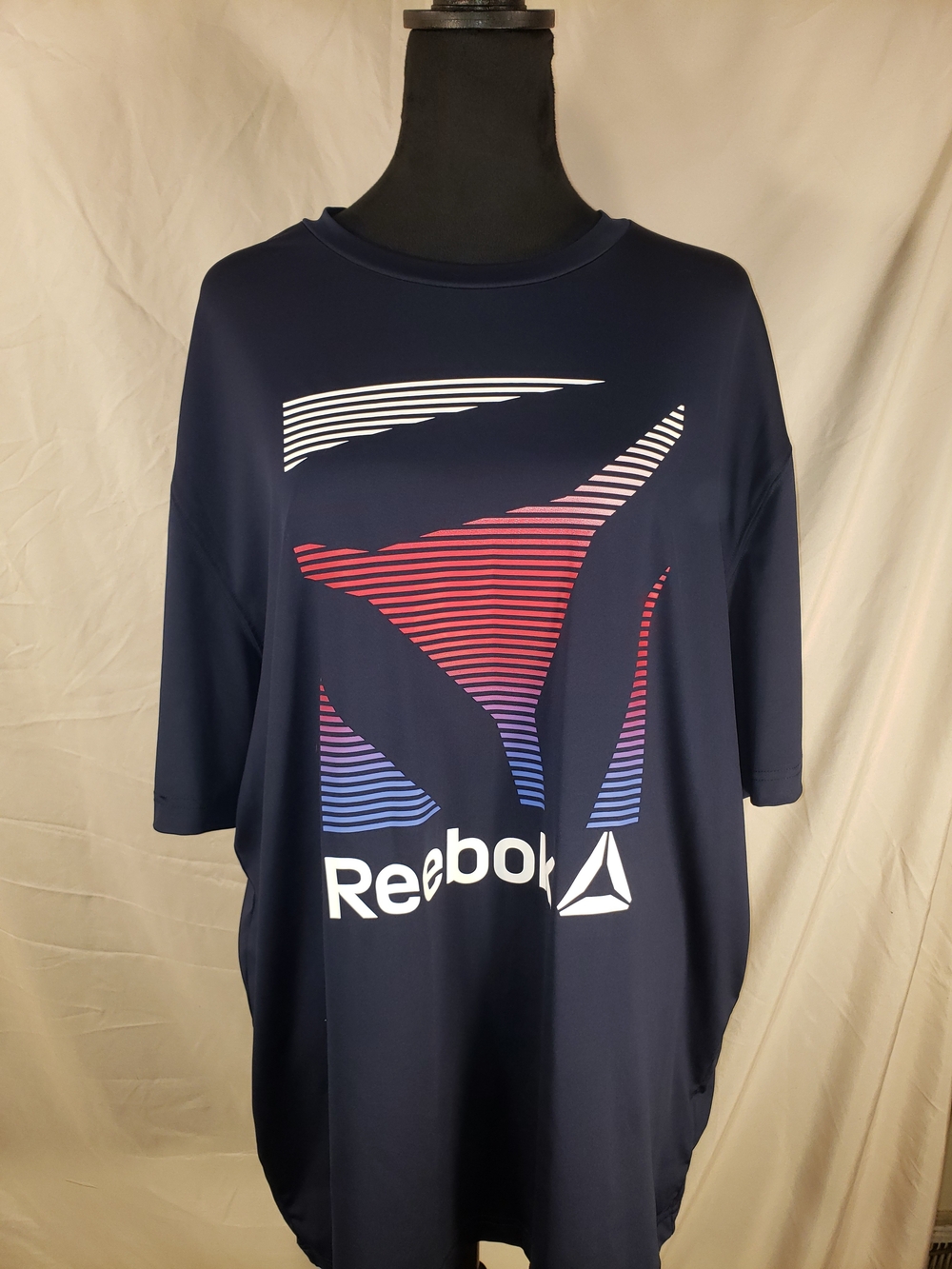 Reebok Navy Blue Short Sleeve Graphic Performance Tee w/Red & Blue Accents - XL